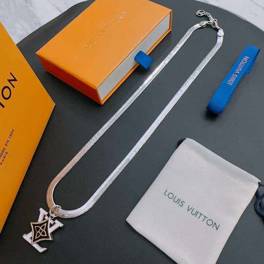 Picture of LV Necklace _SKULVnecklace11ly8112752